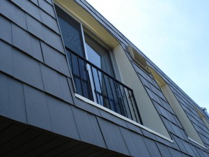 BEI Contractors installed new commercial vinyl siding on a townhouse 