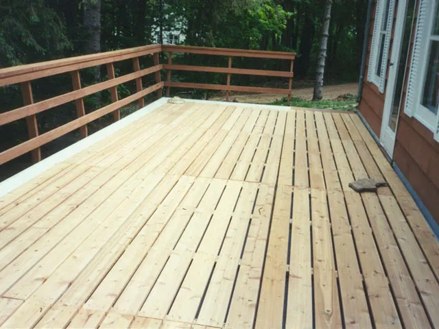 Deck installation Minneapolis